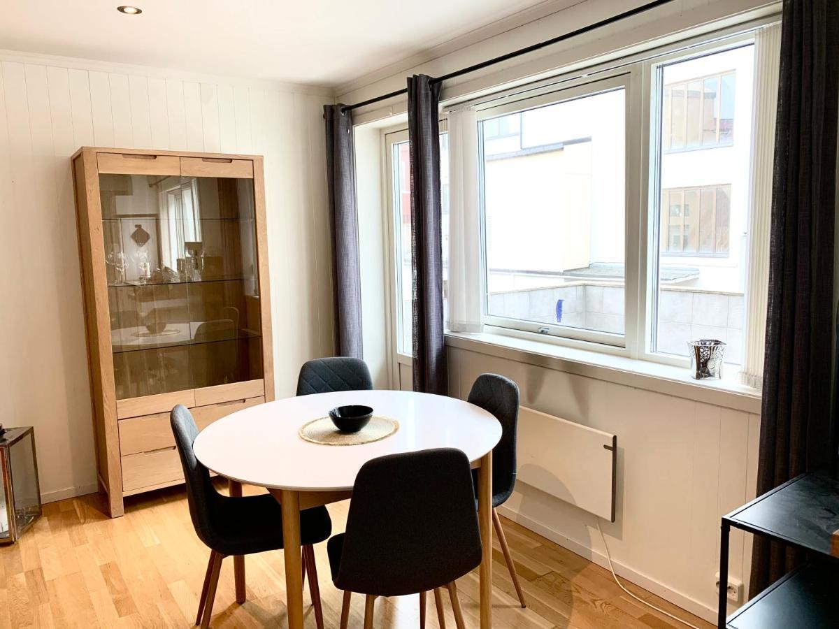 Apartament Fin Leilighet, Midt I Hjertet Av Kristiansund. Zewnętrze zdjęcie